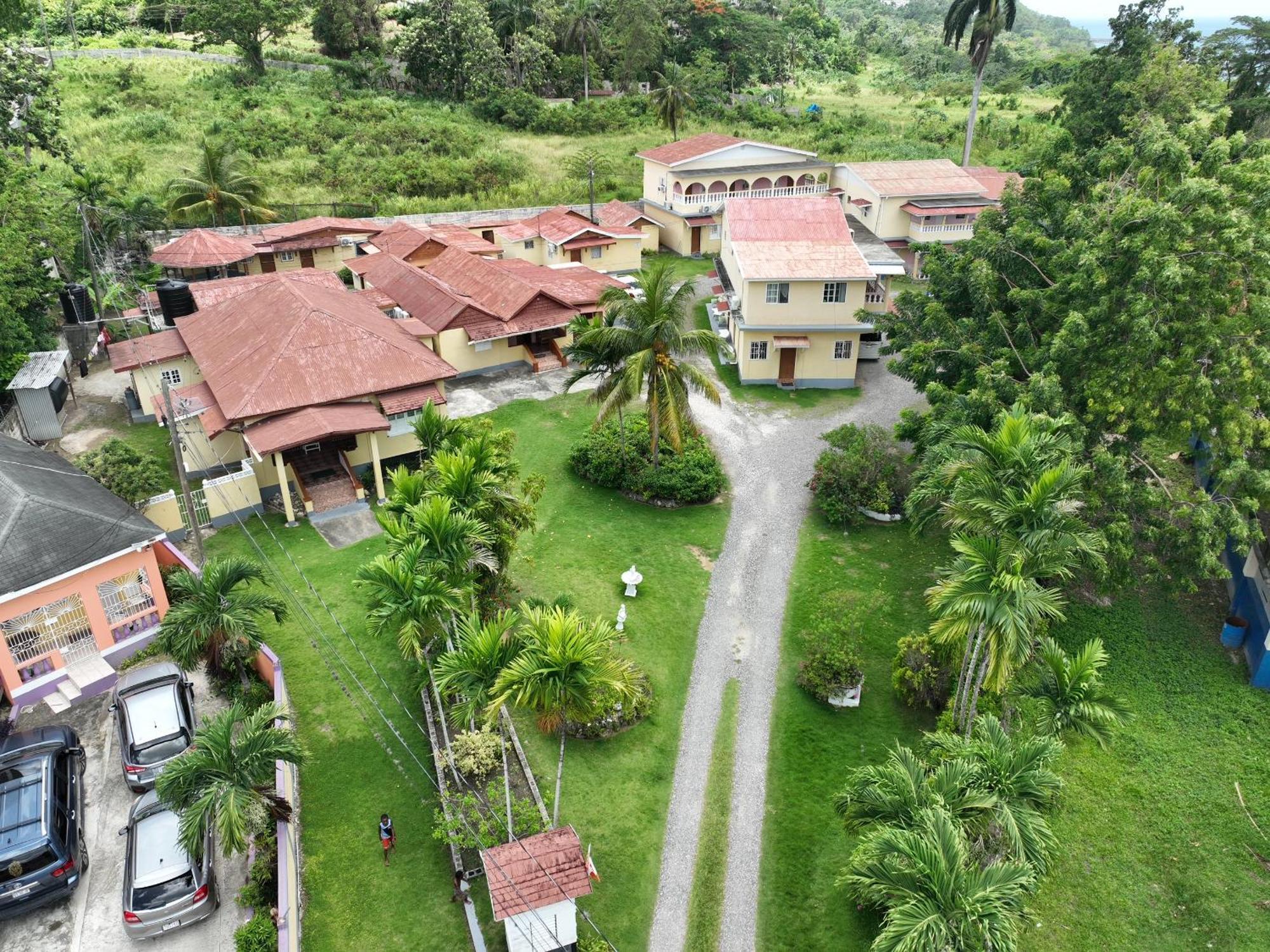 Little Shaw Park Guest House Ότσο Ρίος Εξωτερικό φωτογραφία
