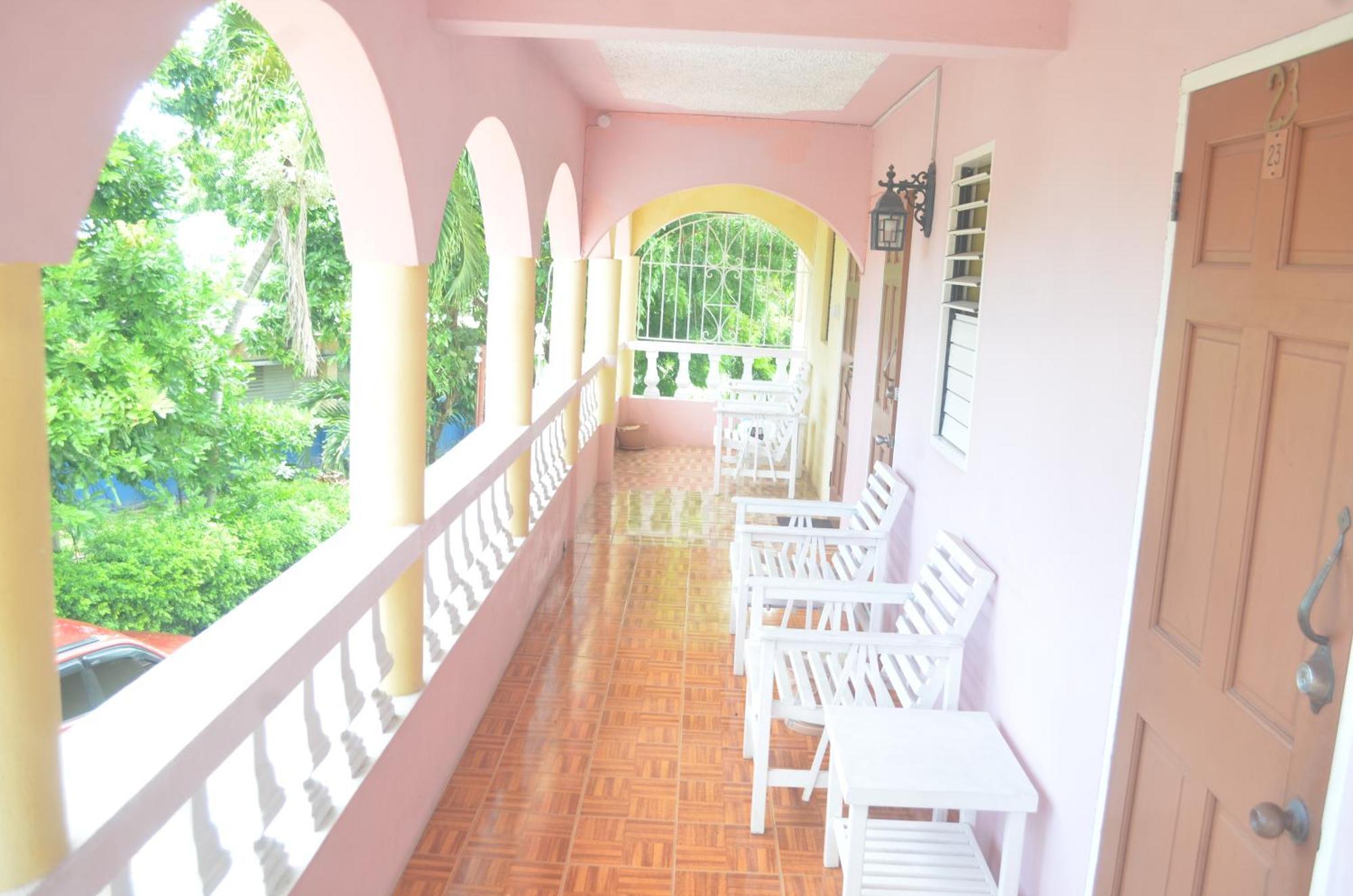 Little Shaw Park Guest House Ότσο Ρίος Εξωτερικό φωτογραφία